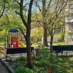 на французском бульваре возле моря и института филатова! *