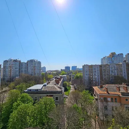 французский бульвар: морская у института филатова Odesa