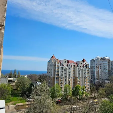 Apartment на французском бульваре возле моря и института филатова!
