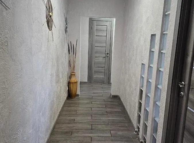 французский бульвар: морская у института филатова *