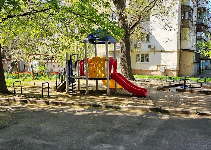 французский бульвар: морская у института филатова Apartment *